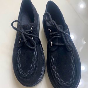 Velvet platform creepers